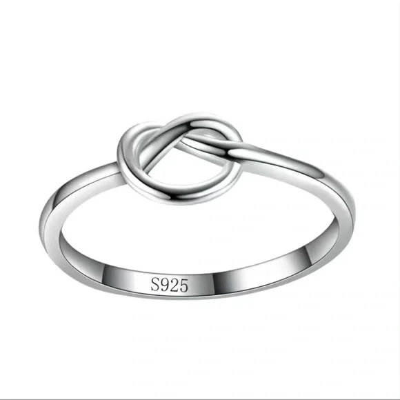 NWT 💍 STAMPED .925 STERLING SILVER INFINITY KNOT RING IN GIFT BOX Size 5 - Picture 1 of 5